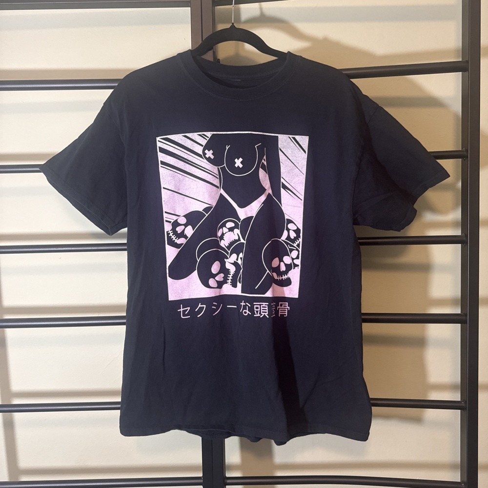 Spencer's T-Shirt Japanimation Ecchi Skull Black Purple Graphic Men's Size Large